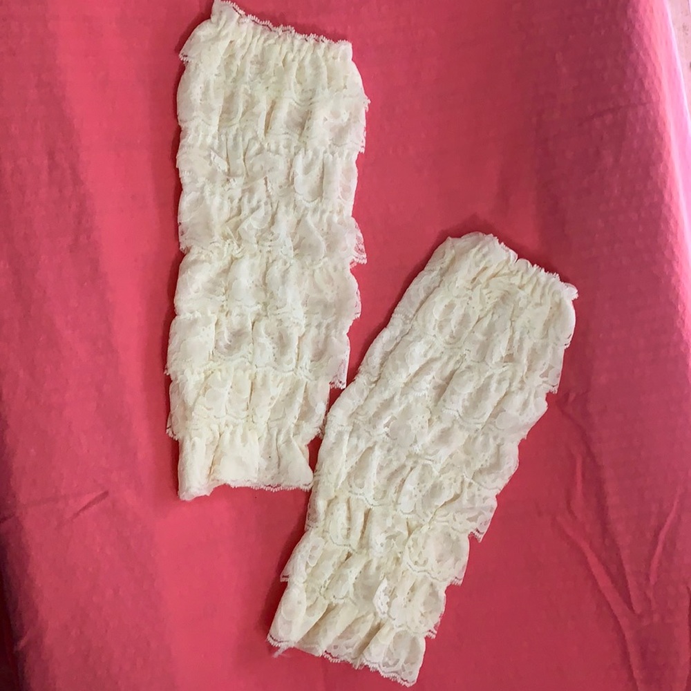 Lace leg warmers